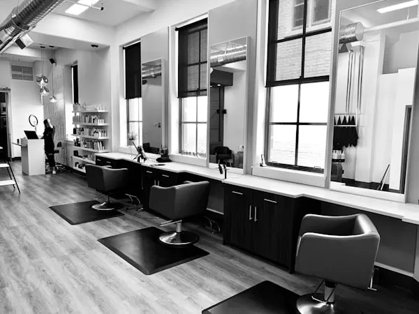Belle Salon — Beauty / Nails